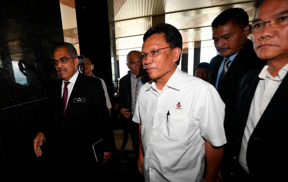 20 pct of oil palm unharvested due to labour shortage 20 pct of oil palm unharvested due to labour shortage