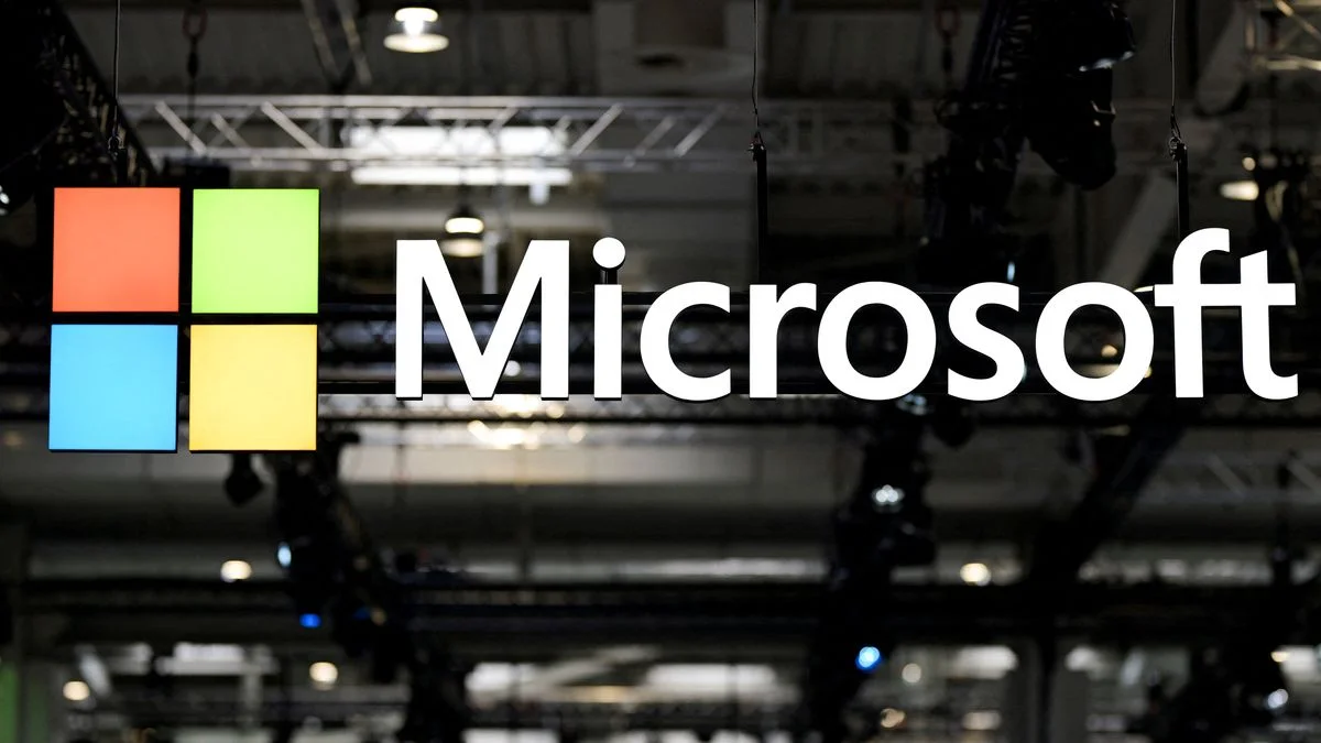 Microsoft unveils glass data storage for millennia Microsoft unveils glass data storage for millennia