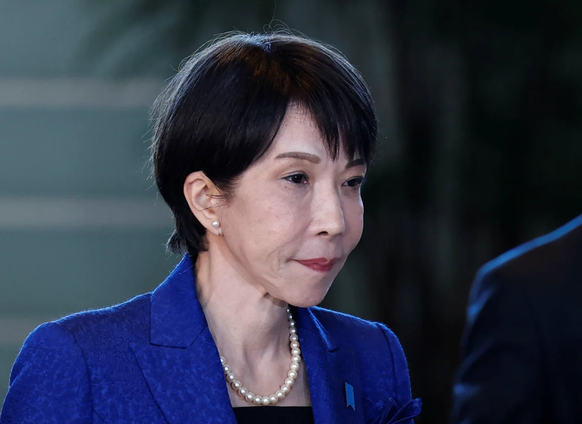 Japan PM faces pressure over gifts to lawmakers Japan PM faces pressure over gifts to lawmakers