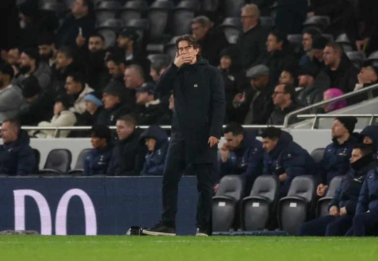 Newcastle victory pushes Tottenham boss Frank towards exit