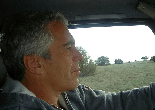 2026-02-11T212758Z_604329759_RC2VJIALMWYL_RTRMADP_3_USA-TRUMP-EPSTEIN-DEUTSCHE-BANK_t698ce6a1_m600_x98708ab3 UK examining Epstein's use of airports for trafficking
