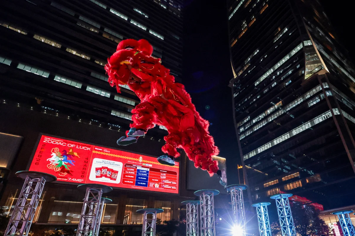 Thai police use lion dance costume to arrest theft suspect