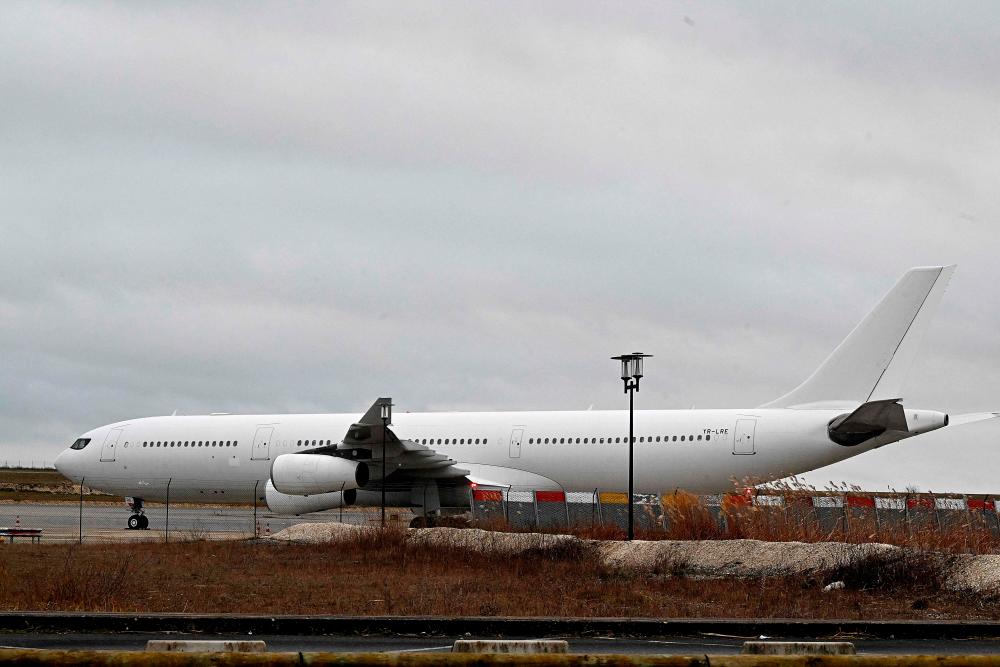23 flights cancelled at Sydney airport on Christmas Day: Reports 23 flights cancelled at Sydney airport on Christmas Day: Reports