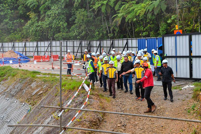 3,000 high-risk slopes under close monitoring - Ahmad Maslan