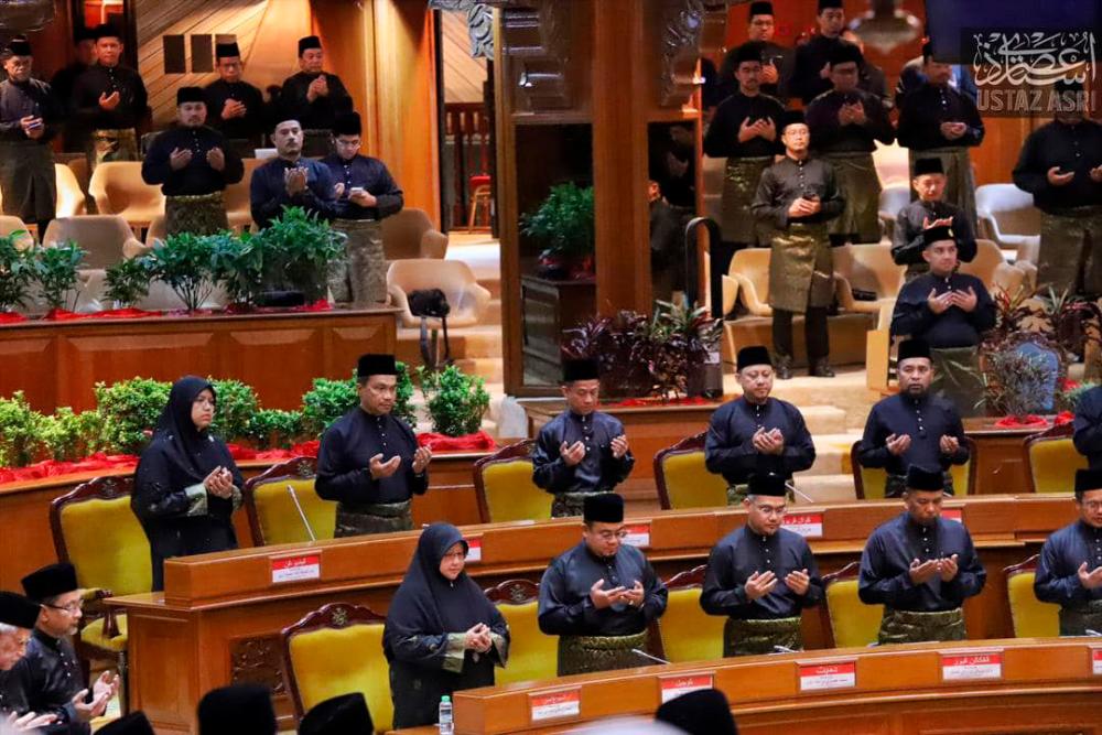 45 ADUN Kelantan angkat sumpah jawatan hari ini 45 ADUN Kelantan angkat sumpah jawatan hari ini