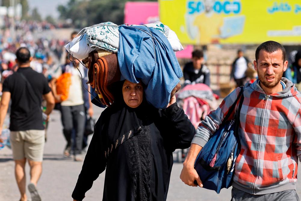 53 additional aid trucks cross into Gaza: Palestinian Red Crescent 53 additional aid trucks cross into Gaza: Palestinian Red Crescent