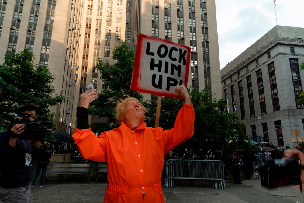 A gasp, a grimace and then ‘guilty’: The conviction of Donald Trump