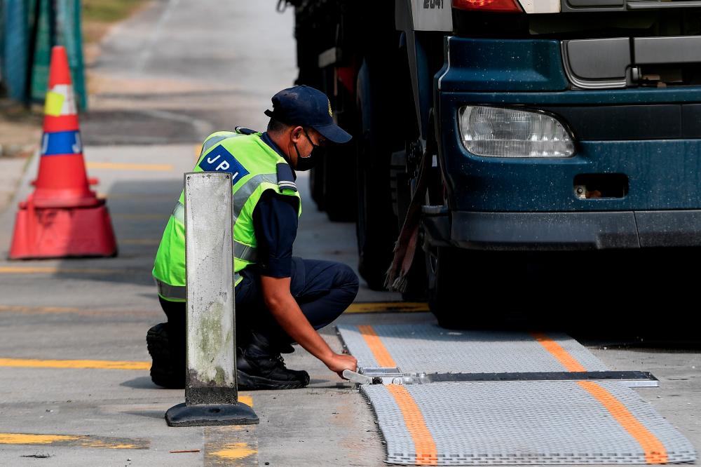 APAD suspends operator licence of lorry involved in 14-vehicle crash in Putrajaya