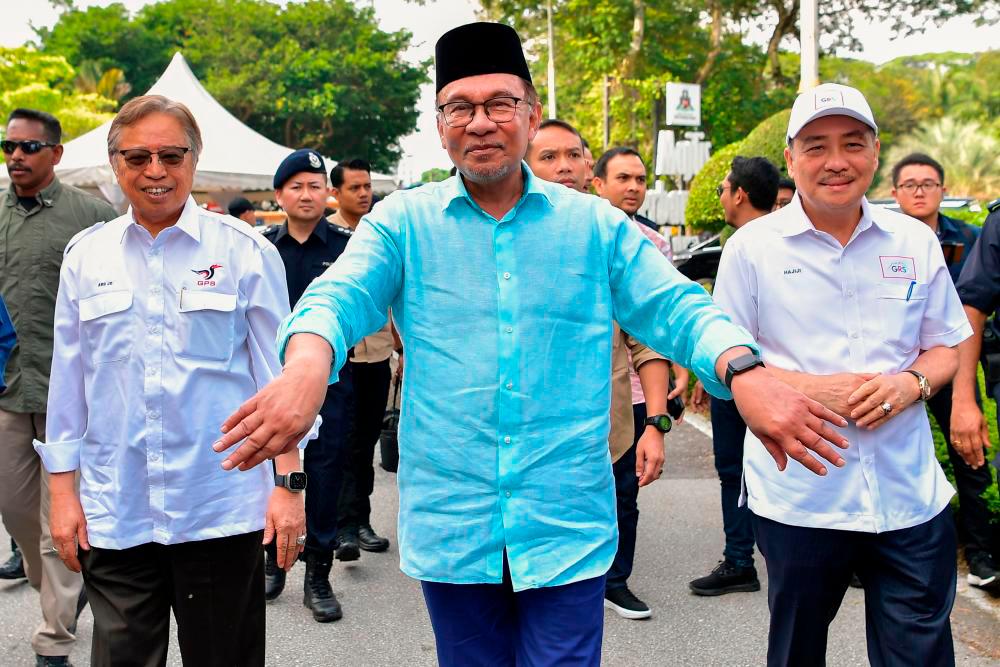 Abang Johari, Hajiji’s presence sends clear message of GPS, GRS support of Unity Gov’t