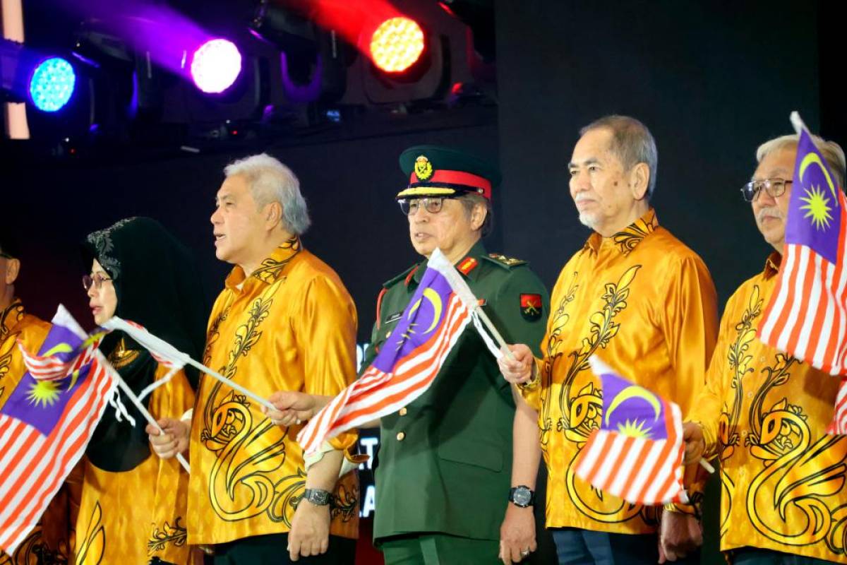 Abang Johari calls for unity despite different views on August 31