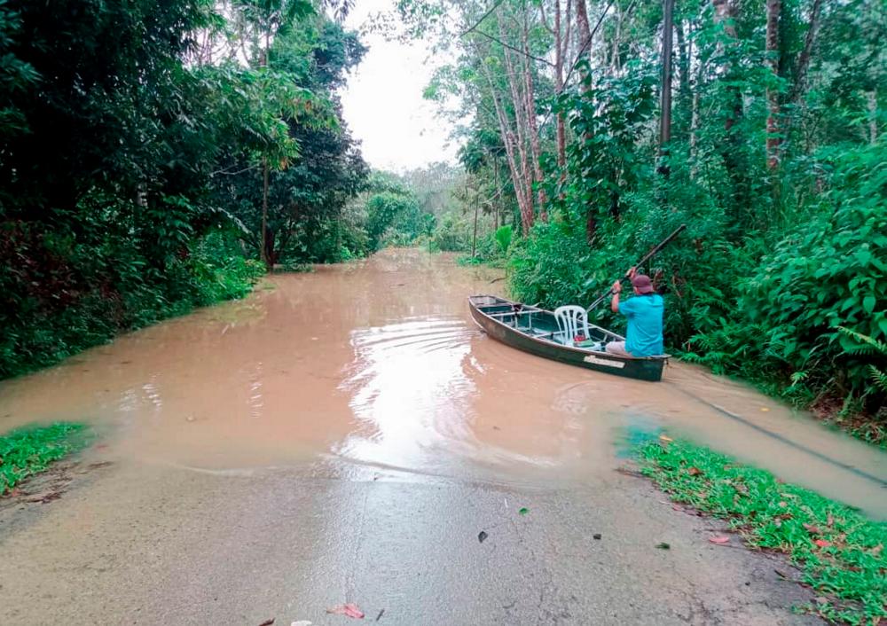 Adequate food supply for flood-hit Orang Asli community in Mersing Adequate food supply for flood-hit Orang Asli community in Mersing