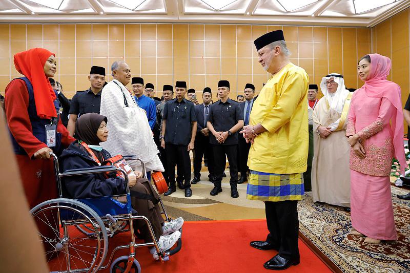 Agong berkenan santuni duyufurrahman negara Agong berkenan santuni duyufurrahman negara