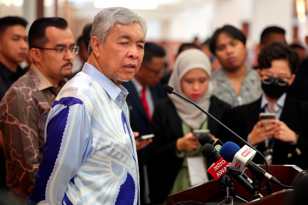 Ahmad Zahid prepared to be probed by MACC over sources of Umno funds Ahmad Zahid prepared to be probed by MACC over sources of Umno funds