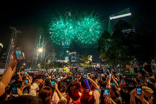 Aktiviti keagamaan, riadah bersama keluarga warnai sambutan ambang Tahun Baharu 2024 