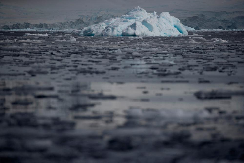 Antarctic sea ice hits lowest winter maximum on record: US data