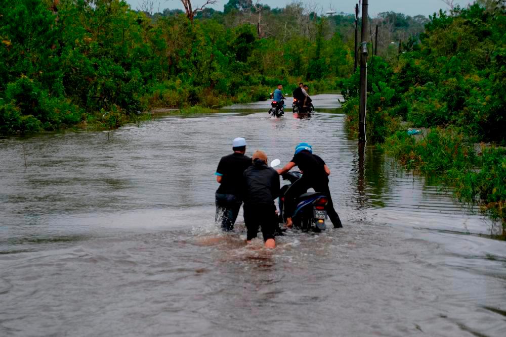 Anwar: Tender process for flood mitigation projects fast-tracked