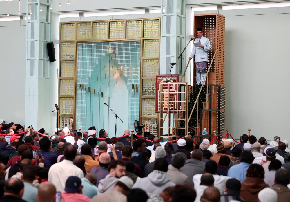 Anwar delivers Friday sermon at New York mosque