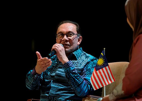 Anwar says Look East Policy now includes China  