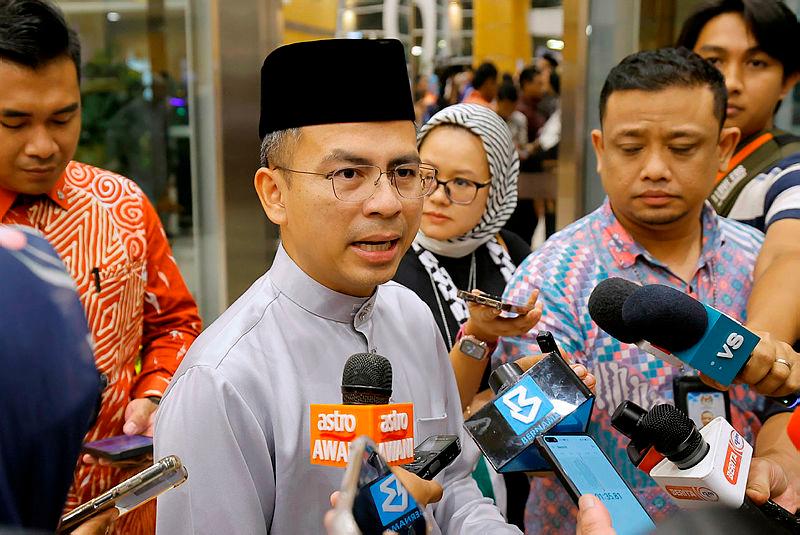 Anwar wants student proficiency in English improved from 2024 