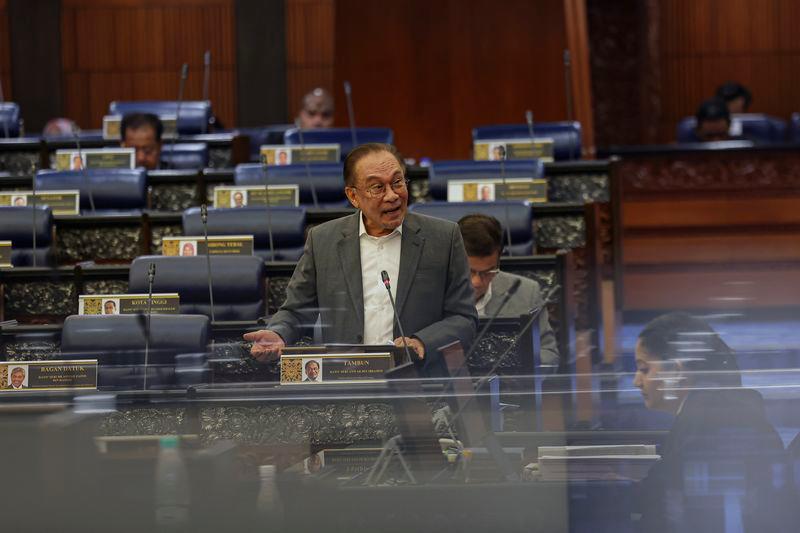 Approach to addressing hardcore poverty covers all races - PM Anwar Approach to addressing hardcore poverty covers all races - PM Anwar