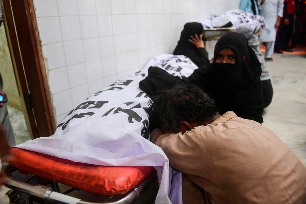 At least 11 killed, 10 injured in stampede in Pakistan