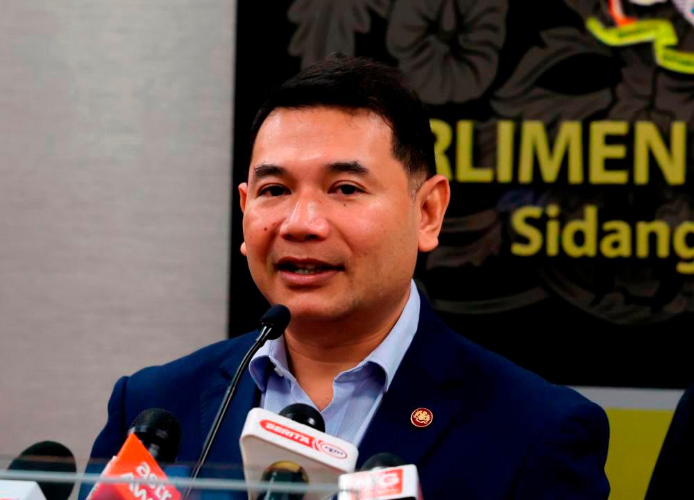 Aug 8 hearing of Sapura Energy’s appeal against decision allowing Rafizi to get ex-CEO’s remuneration Aug 8 hearing of Sapura Energy’s appeal against decision allowing Rafizi to get ex-CEO’s remuneration