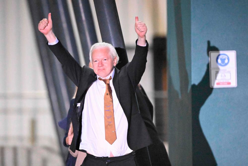 Australian leaders celebrate Julian Assange’s freedom but opposition says he is ‘no martyr’ Australian leaders celebrate Julian Assange’s freedom but opposition says he is ‘no martyr’