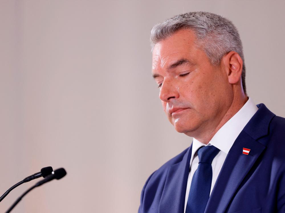 Austrian chancellor quits as coalition talks collapse Austrian chancellor quits as coalition talks collapse