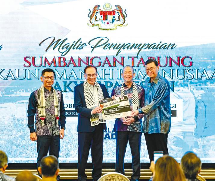 Berjaya Group donates RM2m to Palestine fund Berjaya Group donates RM2m to Palestine fund