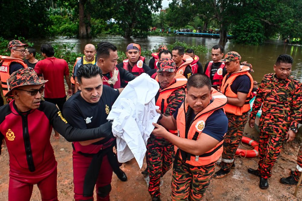 Body of boy who fell into Sungai Tok Hakim found 