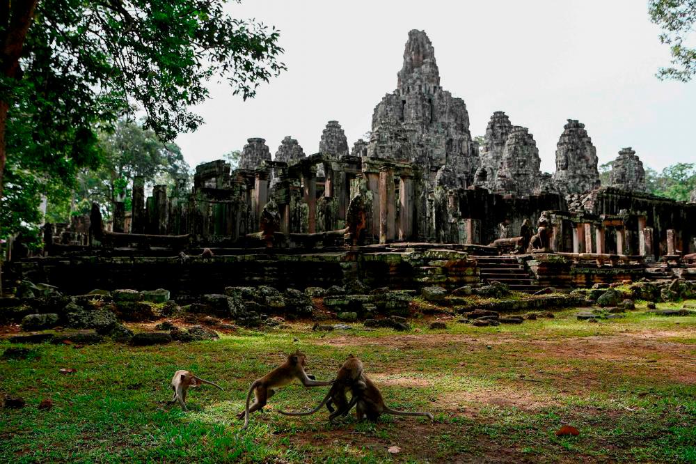 Cambodia’s famed Angkor records 602,570 int’l tourists in first 10 months