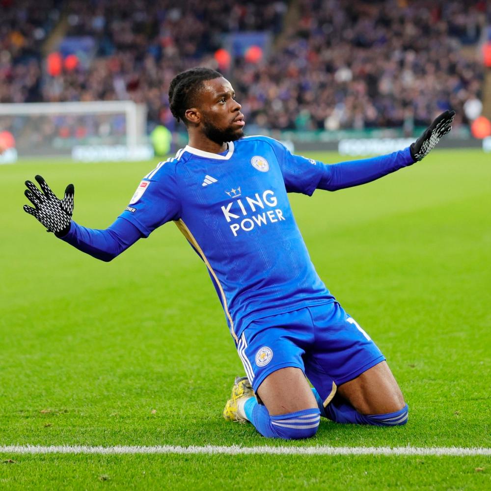 Championship leaders Leicester turn on the style in Plymouth rout Championship leaders Leicester turn on the style in Plymouth rout