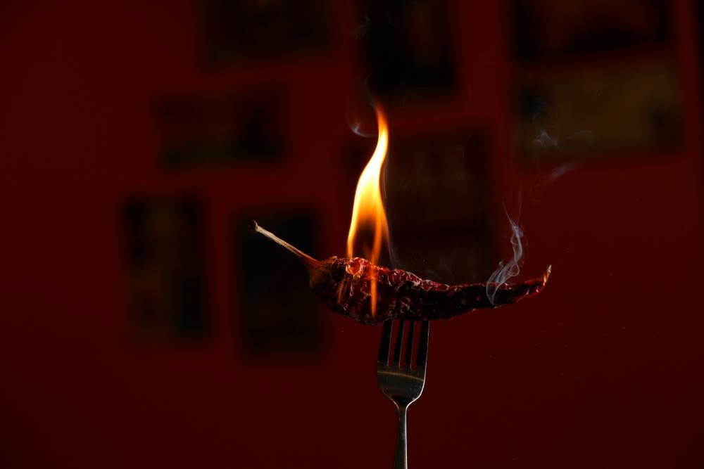 China firm slammed for forcing staff to eat fire in ‘confidence-building’ stunt China firm slammed for forcing staff to eat fire in ‘confidence-building’ stunt