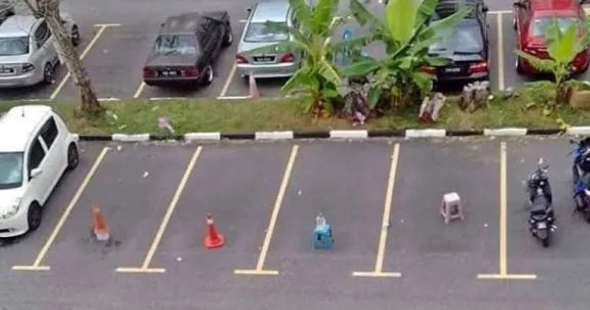 Cop_parking_-Legal_or_just_plain_selfish