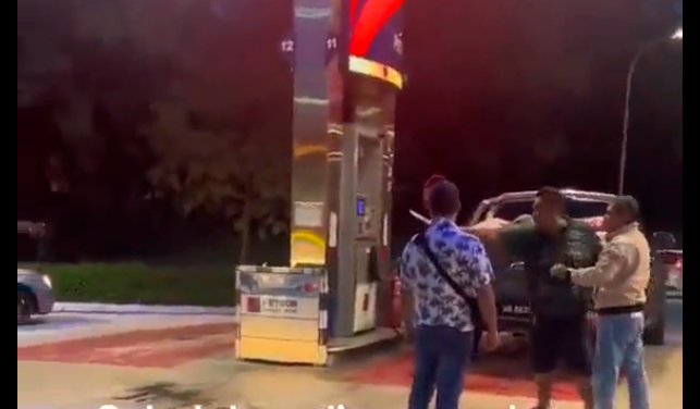 Cops detain man who brandished machete during argument at petrol station Cops detain man who brandished machete during argument at petrol station