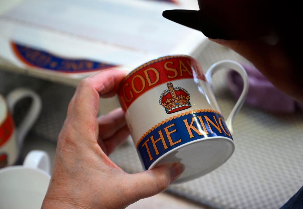 Coronation souvenirs boost struggling English ceramics industry