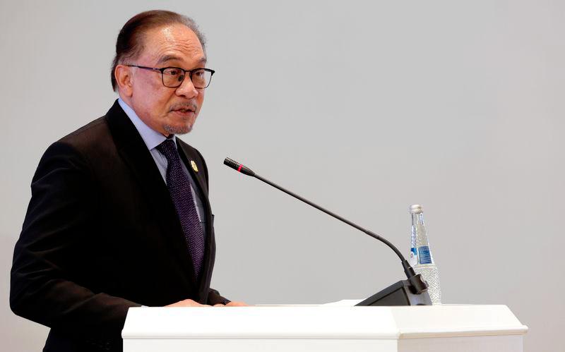 Country's investment record to jump further this year - PM Anwar Country's investment record to jump further this year - PM Anwar