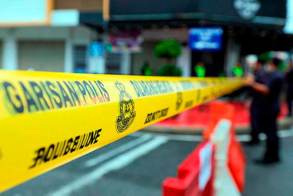 Couple die, children injured in Gua Musang accident, say police Couple die, children injured in Gua Musang accident, say police
