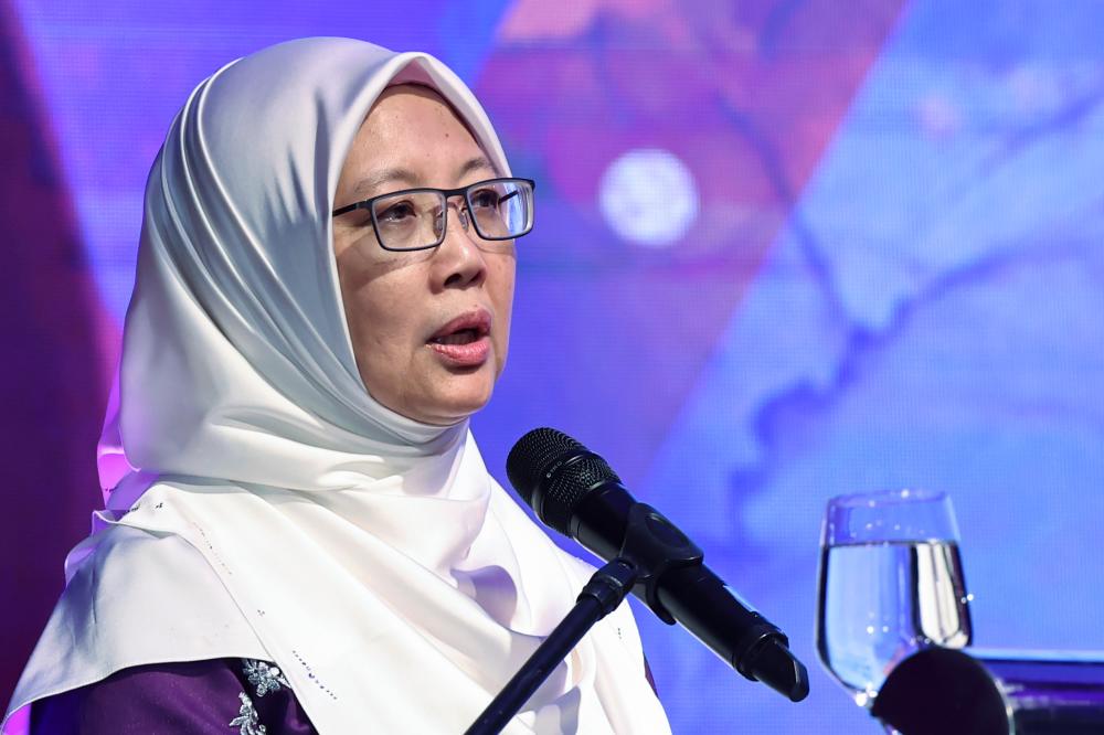Covid-19: Situasi terkawal, tidak bebankan fasiliti kesihatan - Dr Zaliha Covid-19: Situasi terkawal, tidak bebankan fasiliti kesihatan - Dr Zaliha