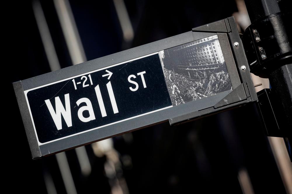 Crisis jolts Wall Street bankers already resigned to tough job market Crisis jolts Wall Street bankers already resigned to tough job market