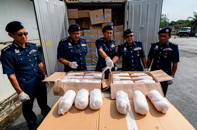 Customs Dept seizes smuggled frozen suckling pig meat worth over RM1 million Customs Dept seizes smuggled frozen suckling pig meat worth over RM1 million