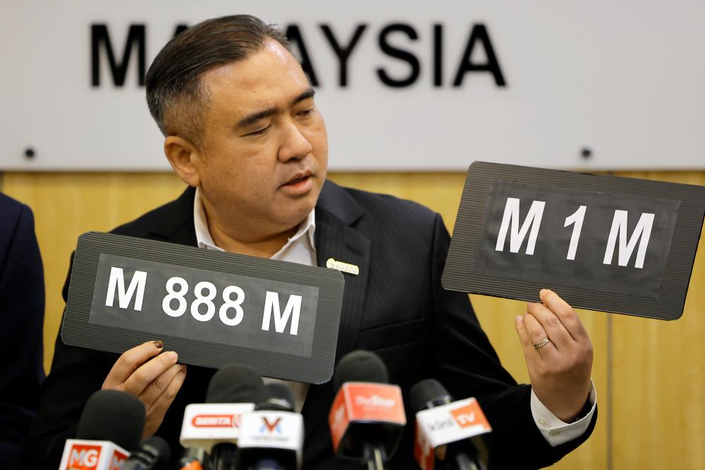 DOSM: Labour market strengthens, unemployment rate drops 