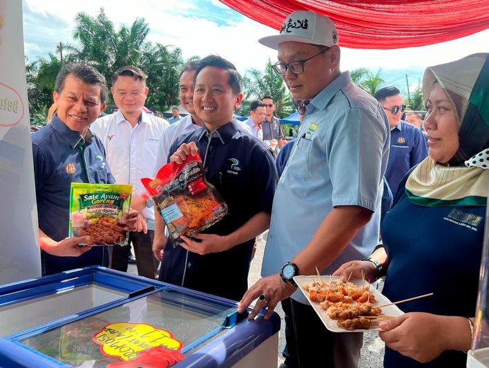 DPM Ahmad Zahid urges streamlined approval for businesses, foreign investments DPM Ahmad Zahid urges streamlined approval for businesses, foreign investments