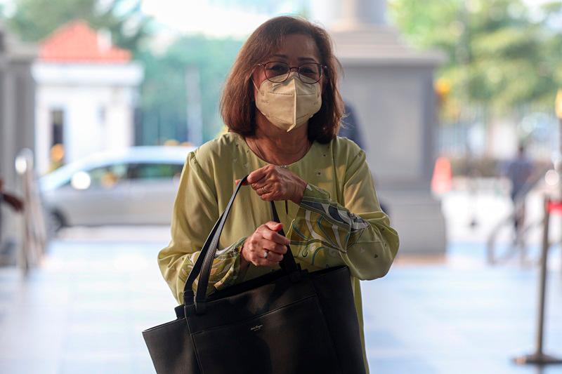 Daim’s wife gets temporary access of passport to travel to Switzerland, Singapore Daim’s wife gets temporary access of passport to travel to Switzerland, Singapore