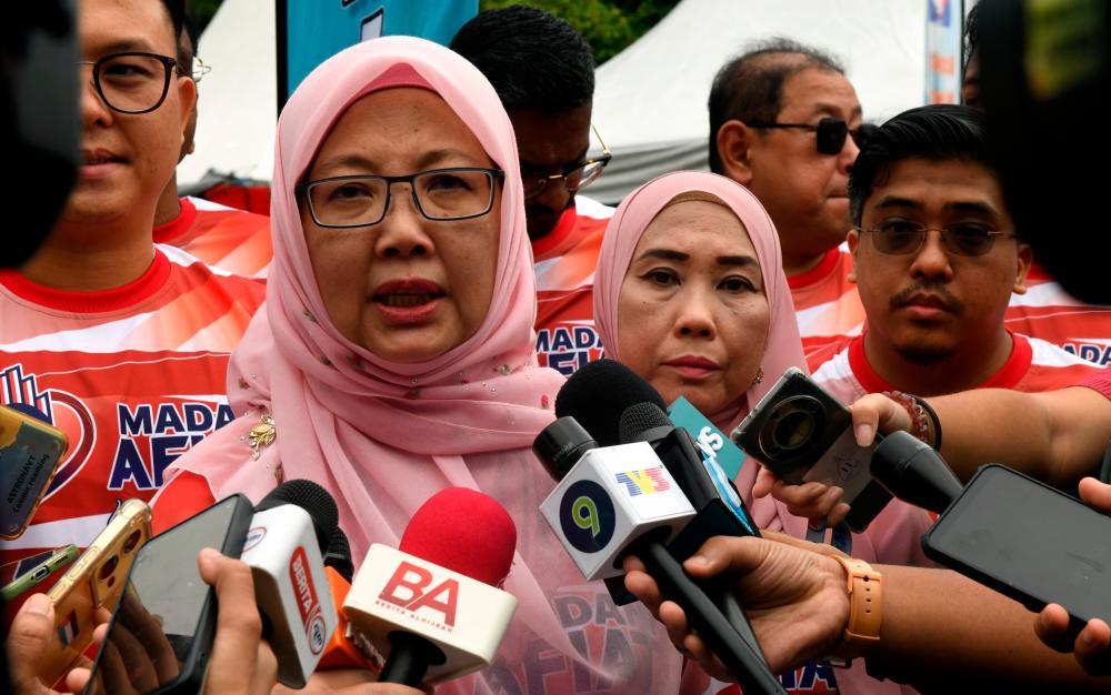 Dr Zaliha: KKM beri jaminan RUU berkaitan produk rokok dibentang pada sesi Parlimen kali ini Dr Zaliha: KKM beri jaminan RUU berkaitan produk rokok dibentang pada sesi Parlimen kali ini