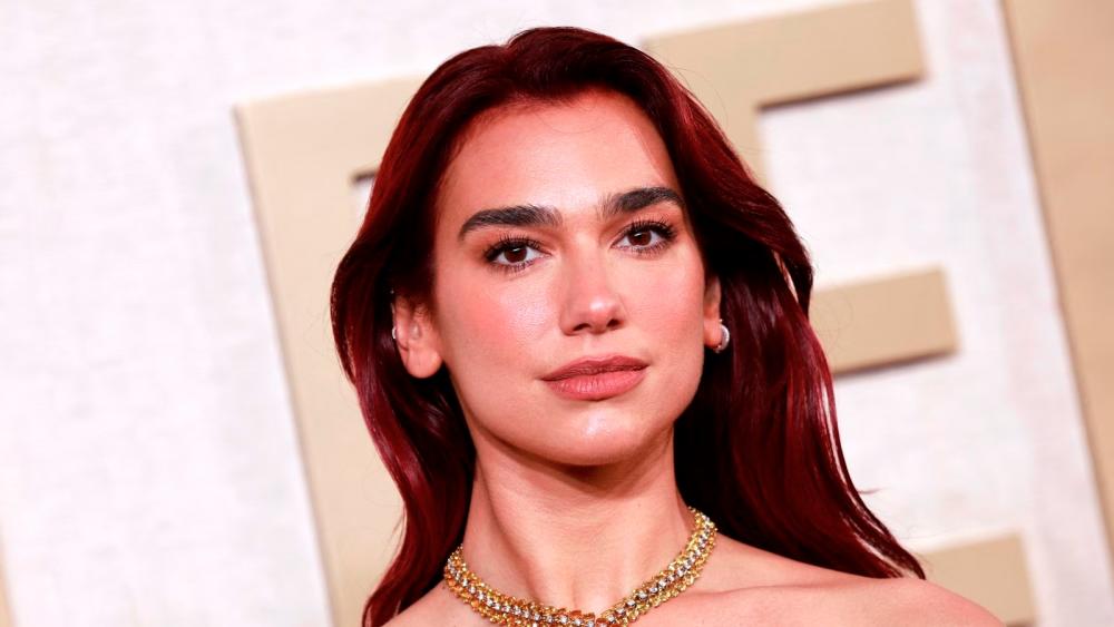 Dua Lipa to perform live in Malaysia 