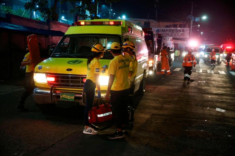 El Salvador mourns 12 killed in soccer stadium stampede