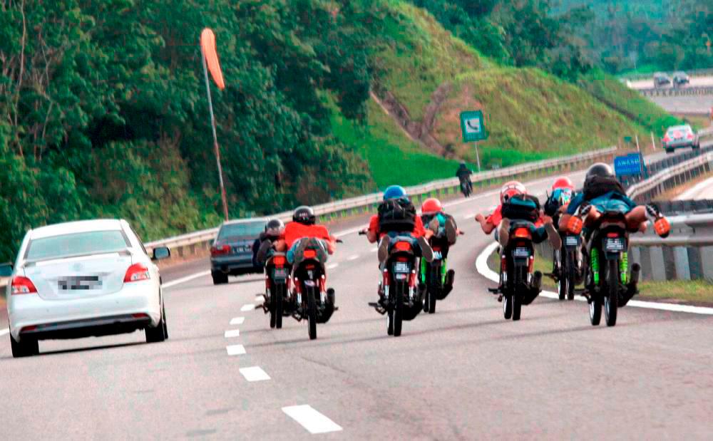 Enforce stricter laws to curb Mat Rempit, Mat Lajak menace