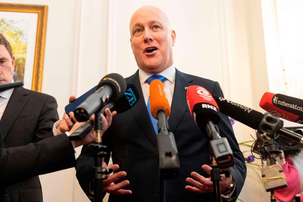 ‘Enormous responsibility,‘ says Luxon after taking oath as New Zealand PM ‘Enormous responsibility,‘ says Luxon after taking oath as New Zealand PM