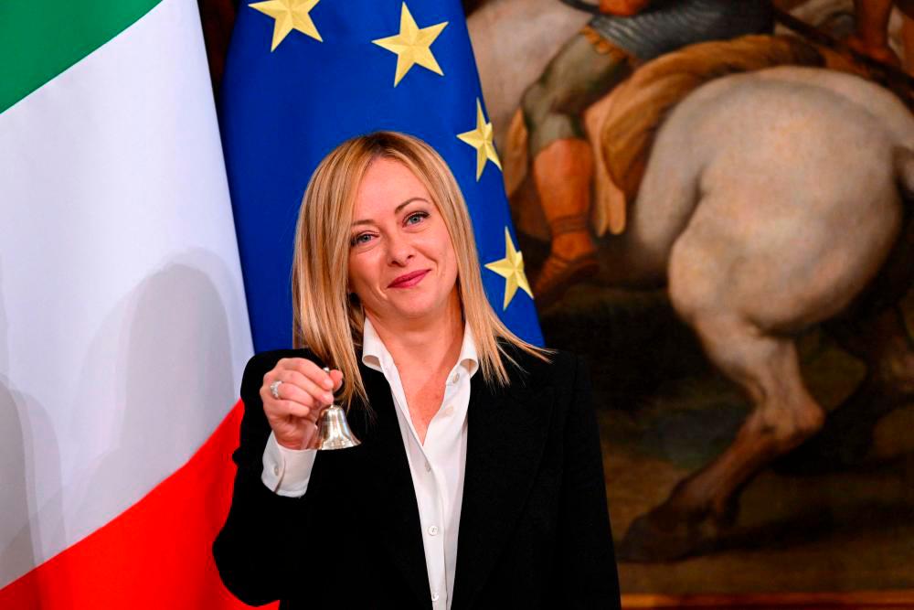 Eurozone rescue fund proves headache for Italy PM Eurozone rescue fund proves headache for Italy PM